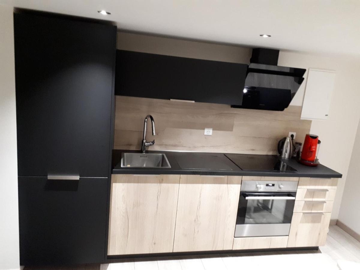 Appartamento Au Paradis des Crins avec un studio rez de chaussée jardin et studio en duplex avec terrasse Templeuve-en-Pevele Esterno foto