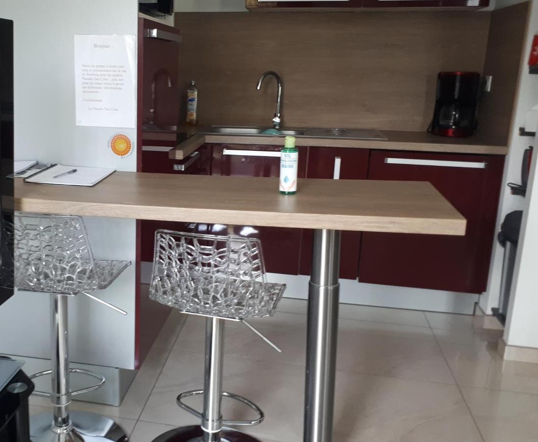 Appartamento Au Paradis des Crins avec un studio rez de chaussée jardin et studio en duplex avec terrasse Templeuve-en-Pevele Esterno foto