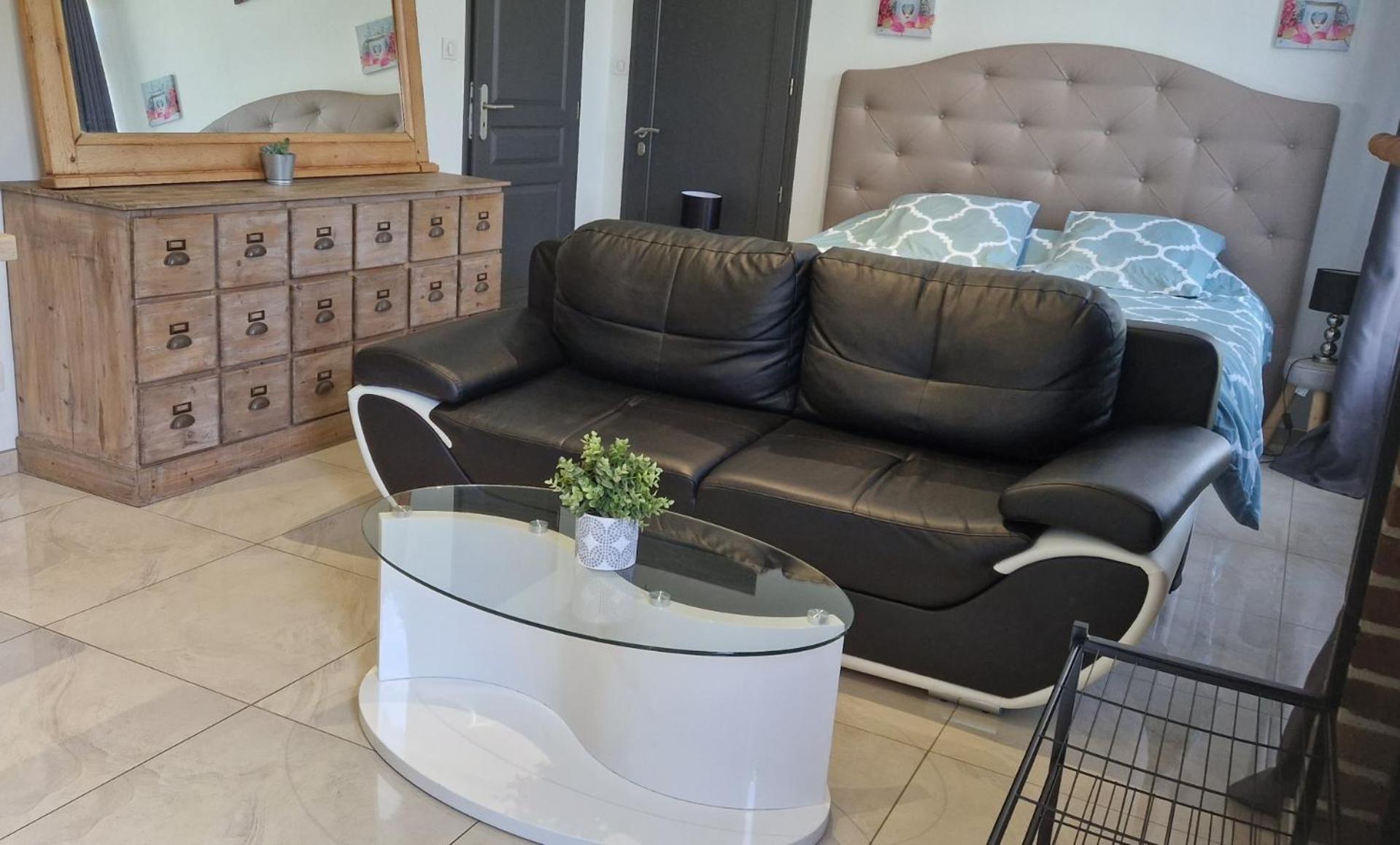 Appartamento Au Paradis des Crins avec un studio rez de chaussée jardin et studio en duplex avec terrasse Templeuve-en-Pevele Esterno foto